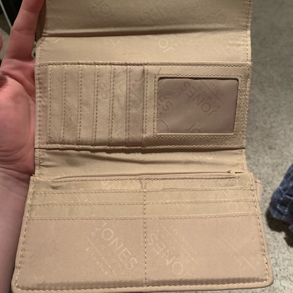 Wallet - Picture 3 of 3